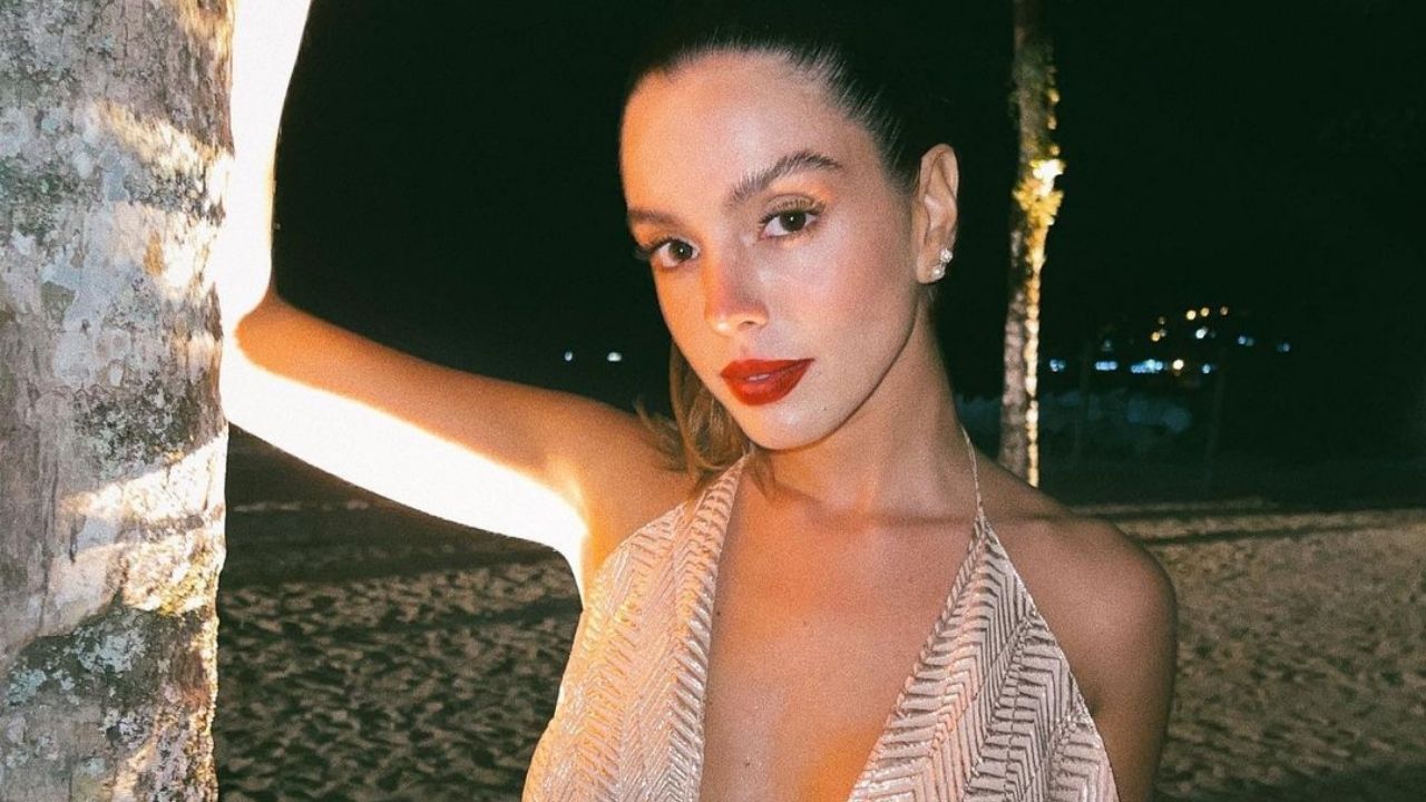 Giovanna Lancellotti aposta em vestido dourado para casamento e surpreende com a beleza: “Arrasou”