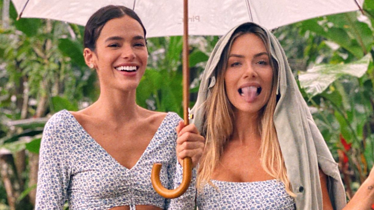 Giovanna Ewbank publica lindos cliques e se declara para Bruna Marquezine: ”Te amo muito girafinha”