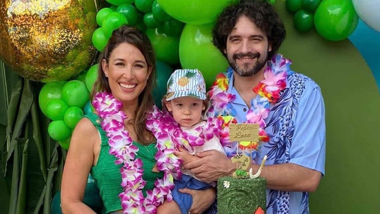 Giselle Itié e Guilherme Winter comemoram aniversário do filho com festa temática
