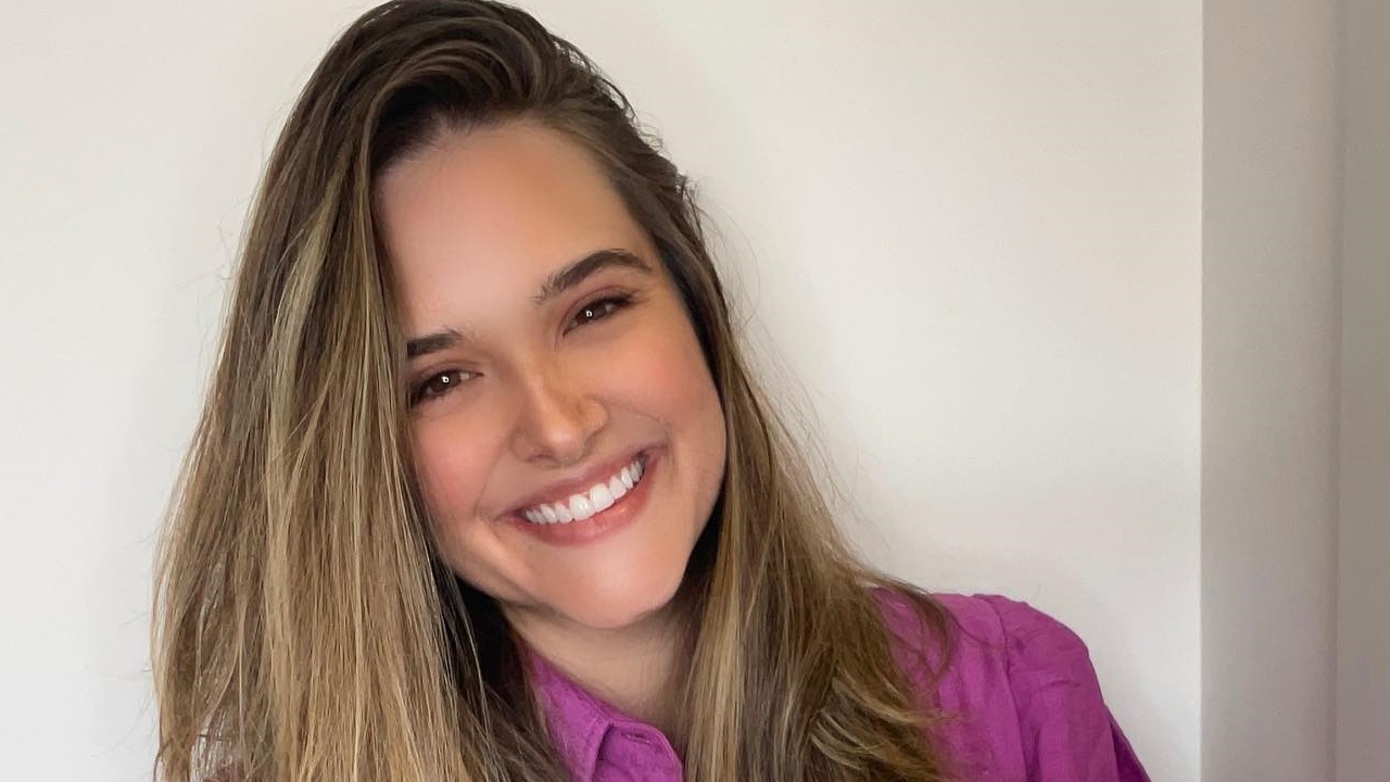 Juliana Paiva agradece carinho dos fãs ao completar 29 anos: ”Desejo em dobro todas as boas energias”