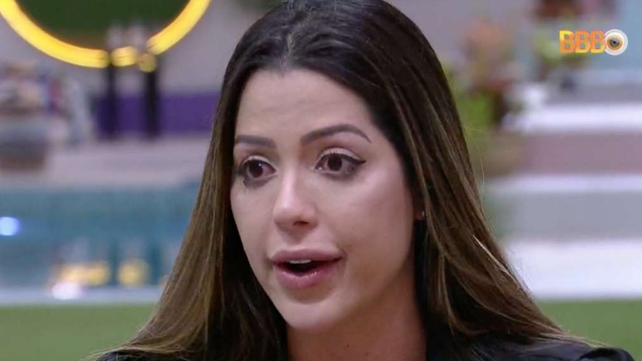 BBB 22: Laís chora, pede desculpas para Arthur Aguiar e diz que quer conhecer a família do ator