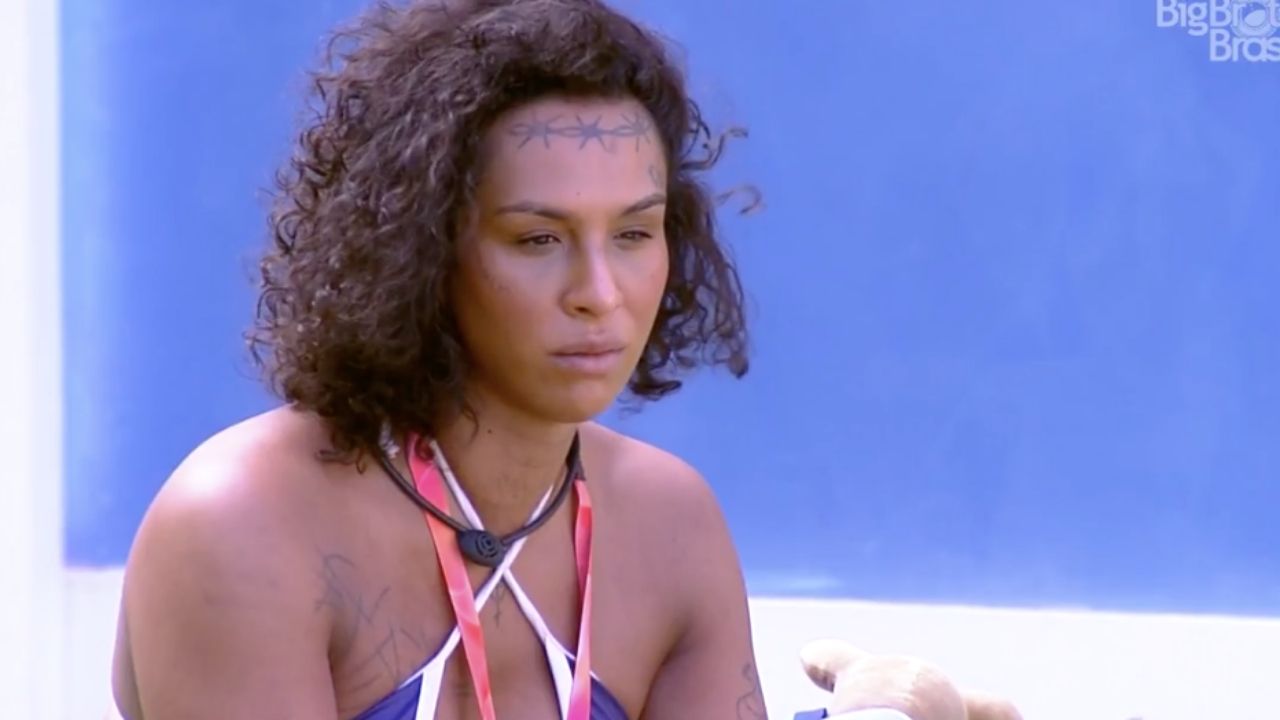BBB 22: Após brincadeiras “bobas e gostosas” com Eliezer, Linn da Quebrada pede desculpas à Natália