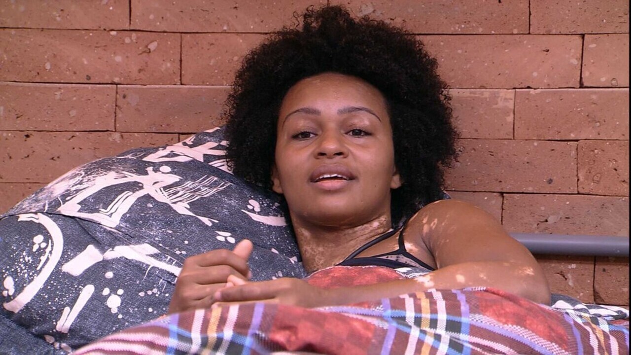 BBB 22: Após protagonizar brigas na festa, Natália desabafa: ”Me sentindo um pouco mal”