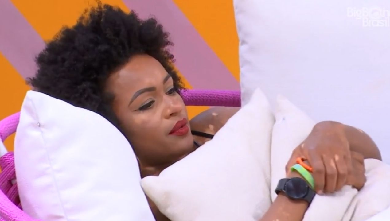 BBB 22: Natália desabafa com Lucas e chora: “Sinto que estou ficando muito estressada aqui dentro”