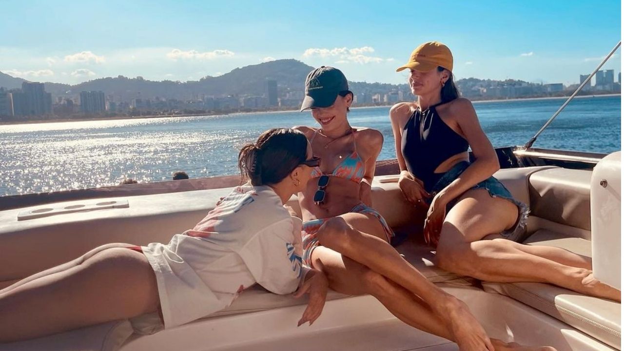 Rafa Kalimann, Vitória Strada e Camila Queiroz curtem passeio de barco: “Carregado de amor”