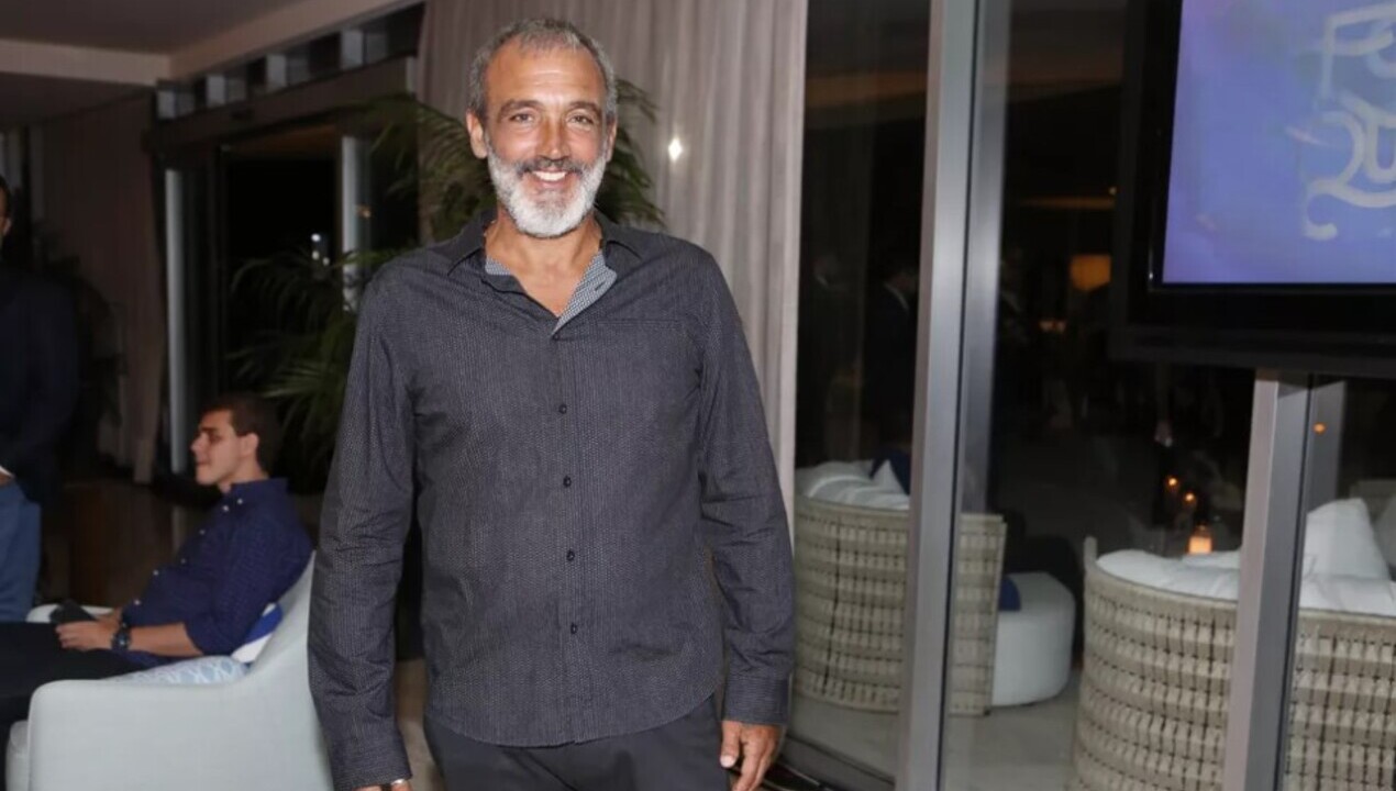 Após 42 anos na TV Globo, diretor artístico Rogério Gomes se despedirá da emissora