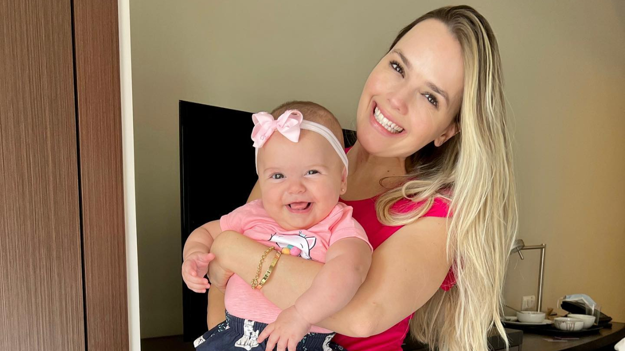 Thaeme Mariôto relembra ensaio de fotos com a filha caçula, Ivy: ”Gostosura”