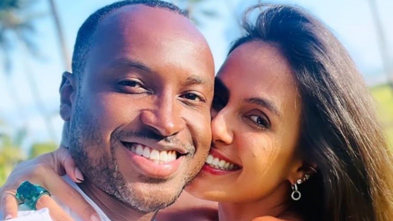 Em viagem, Thiaguinho se declara para Carol Peixinho: ”Amo tu”