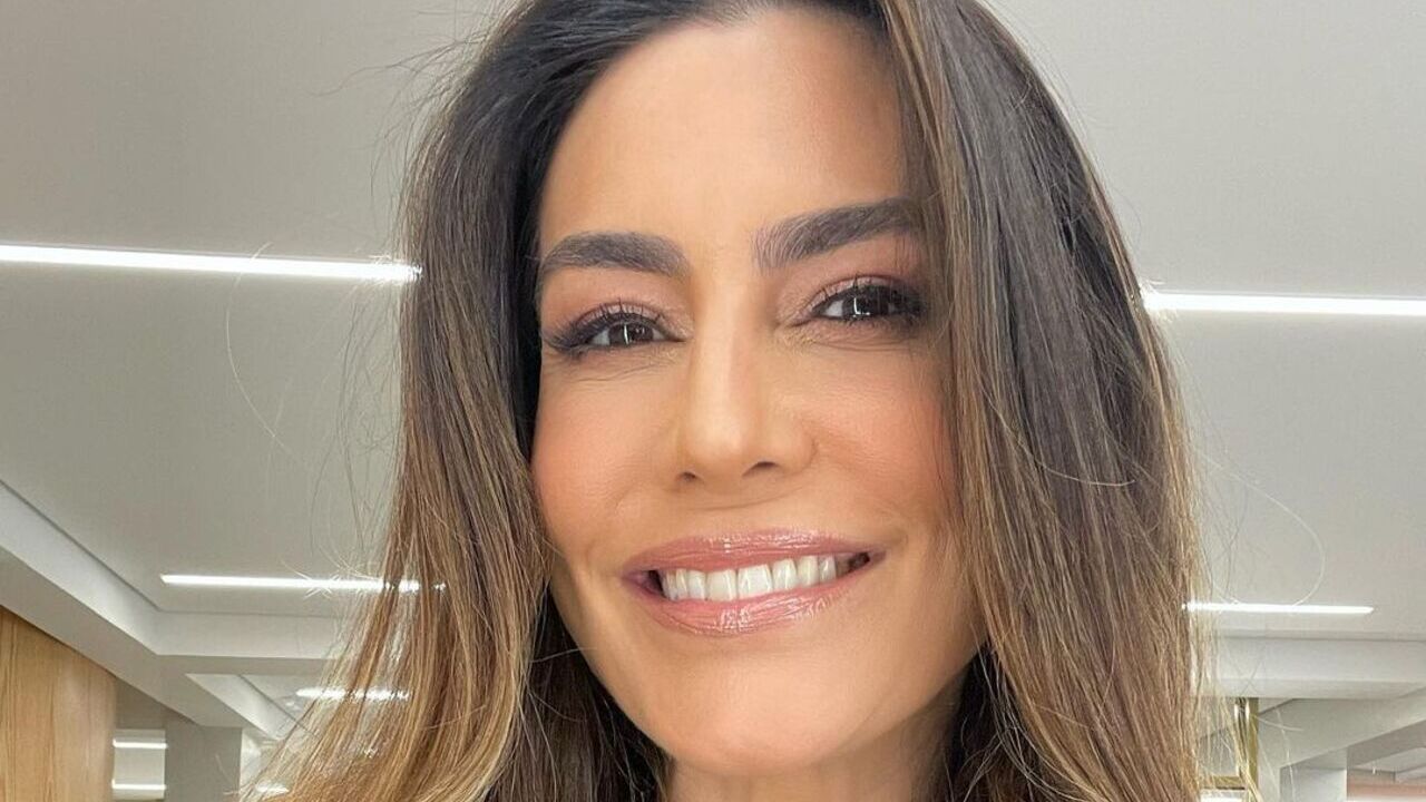 Ticiana Villas Boas mostra o rosto da filha pela primeira vez