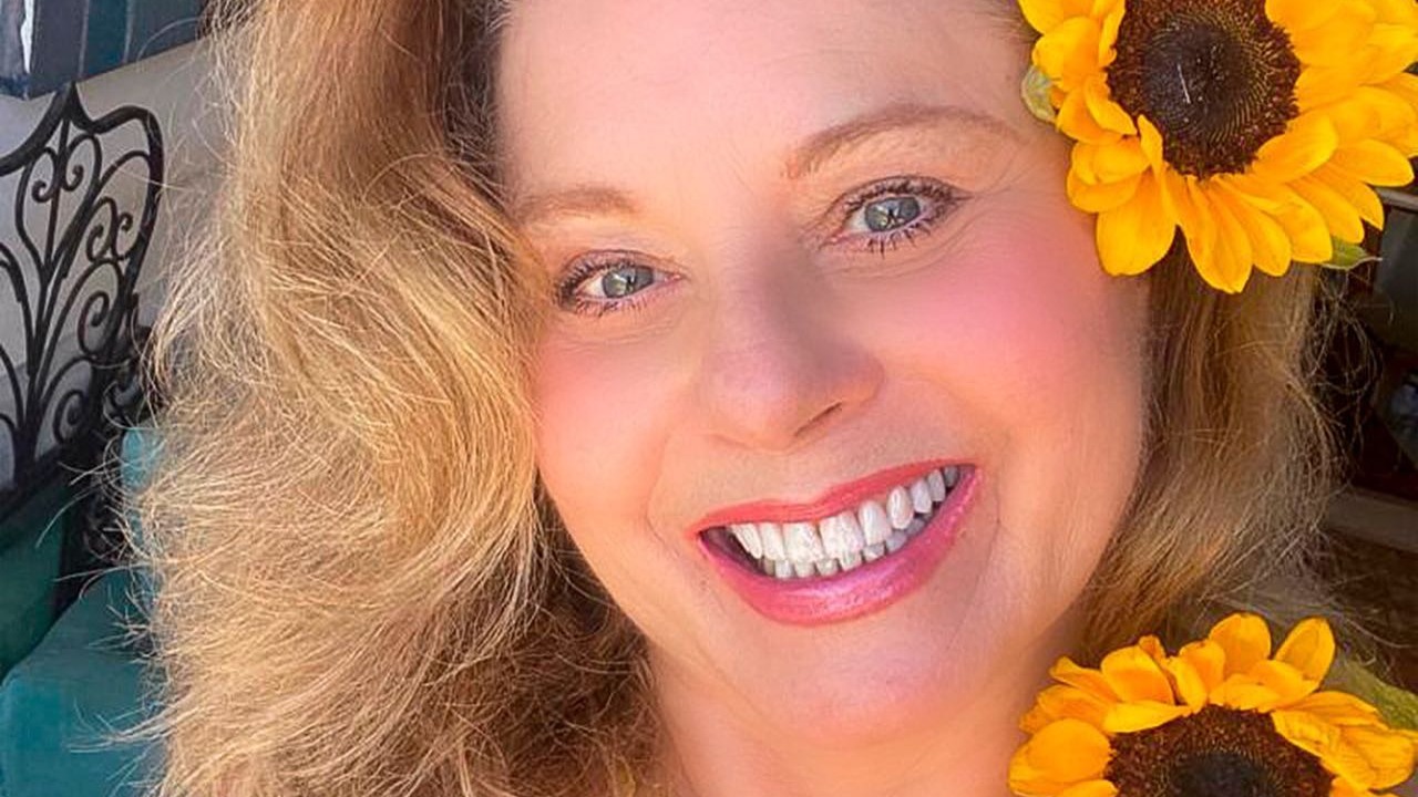 Vera Fischer celebra a natureza sob a luz do sol: ”Eu me renovo”