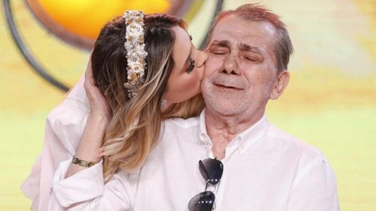 Virginia Fonseca recorda clique de criança ao lado do pai: ”Minha maior saudade”