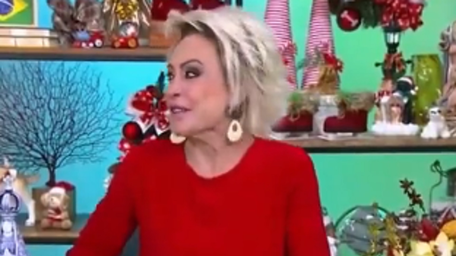 Ana Maria Braga erra nome de cantora e cria novo meme