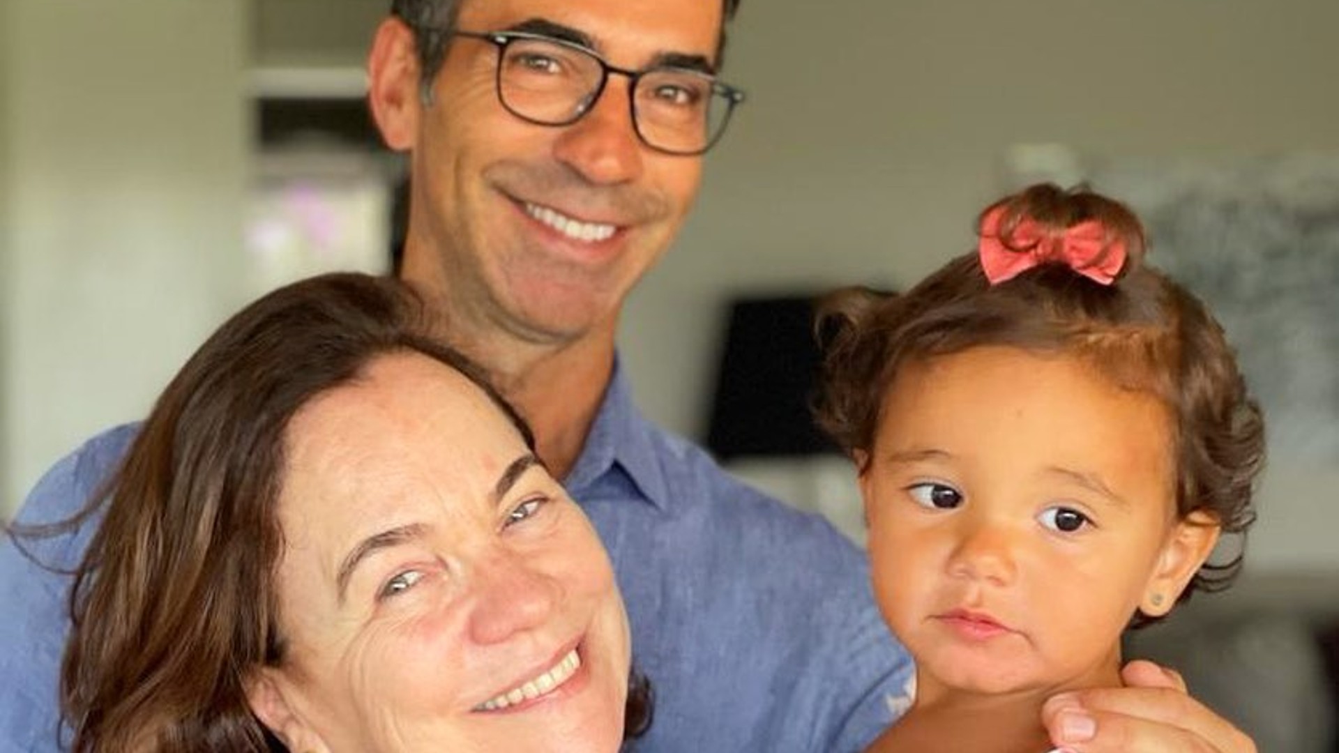 César Tralli relembra a memória da mãe um mês após a morte dela: “Uma saudade infinita”