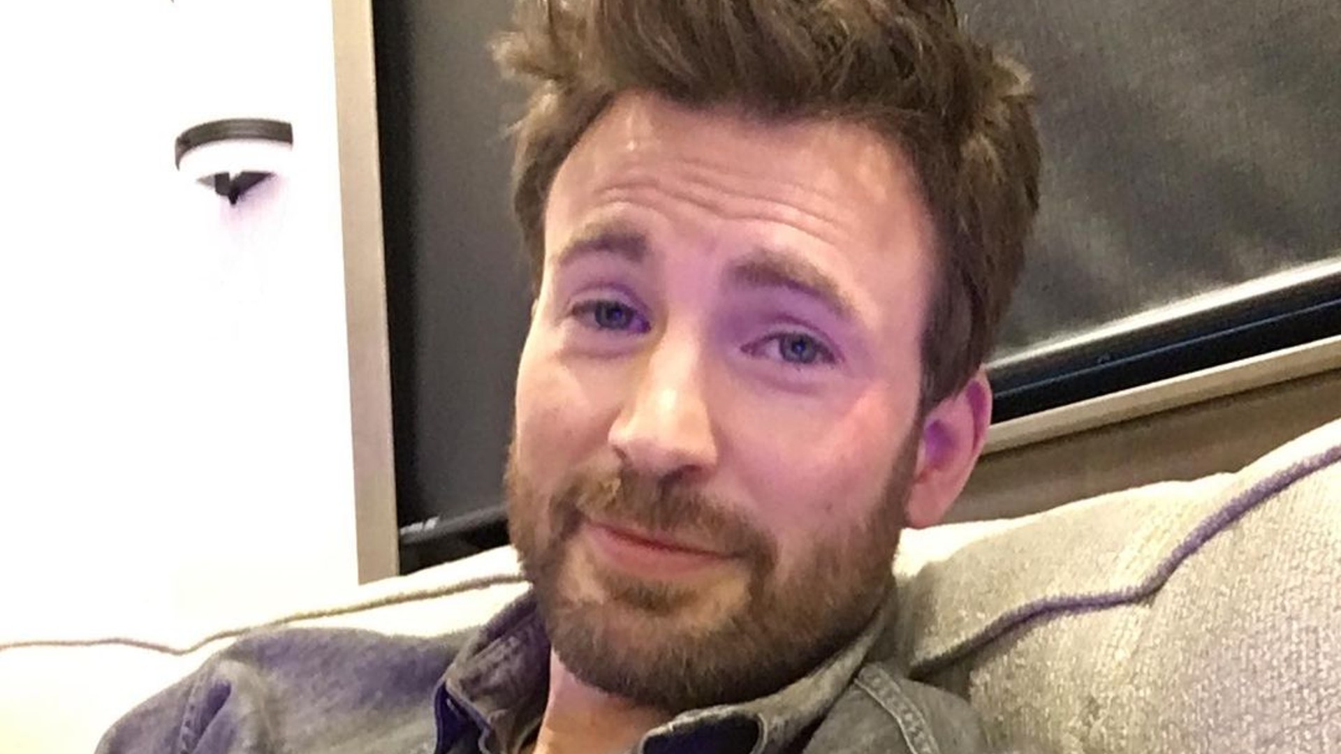 Chris Evans é eleito o homem mais sexy do mundo pela revista People