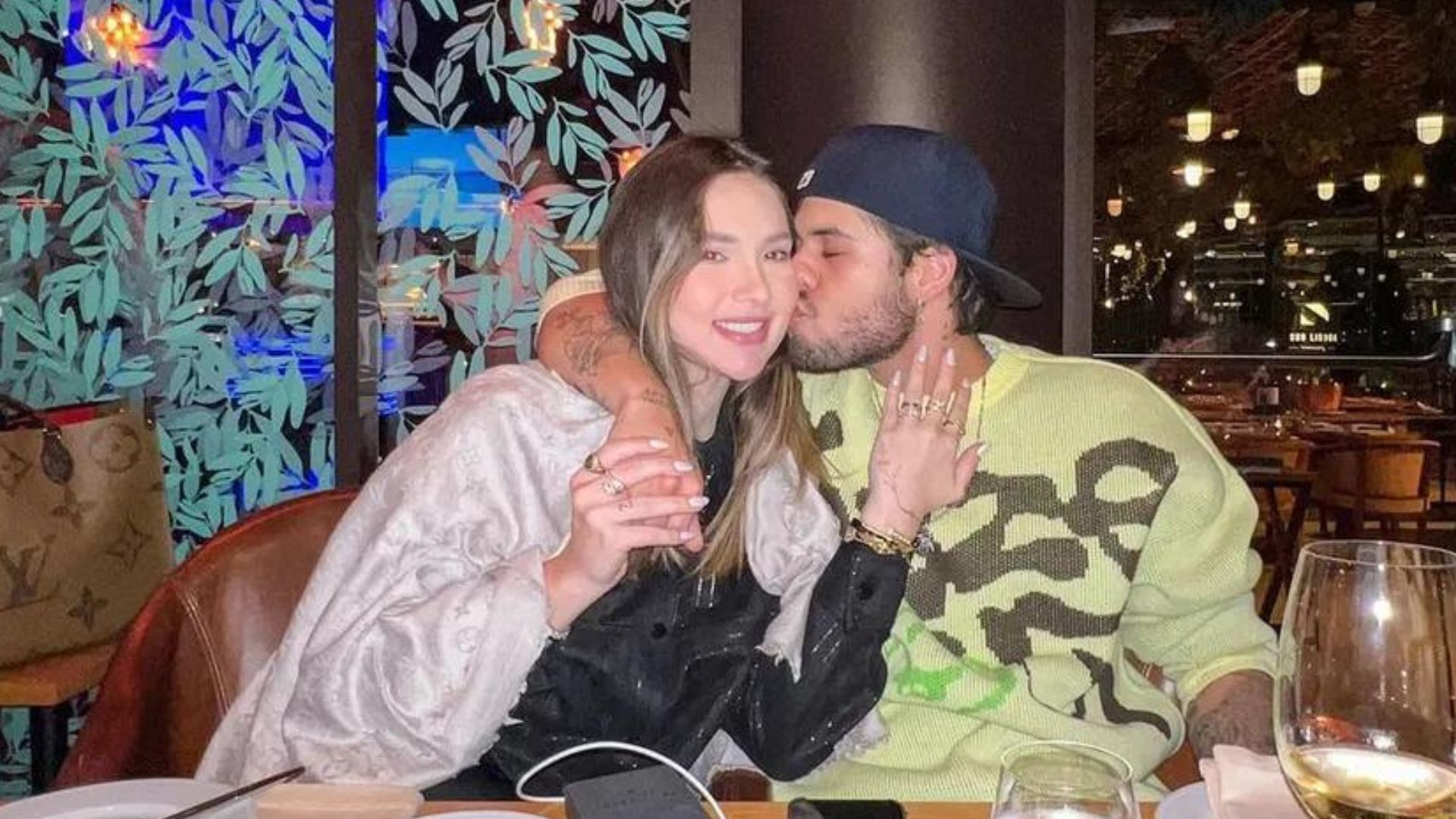 Virginia surge em clima de romance com Zé Felipe durante jantar especial