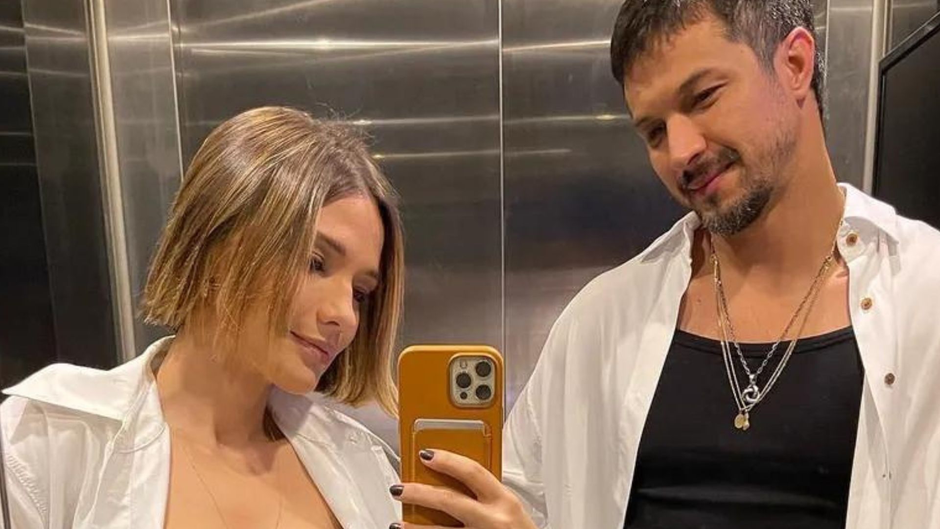 Romulo Estrela comemora aniversário da esposa com linda declaração: “Amor puro!”