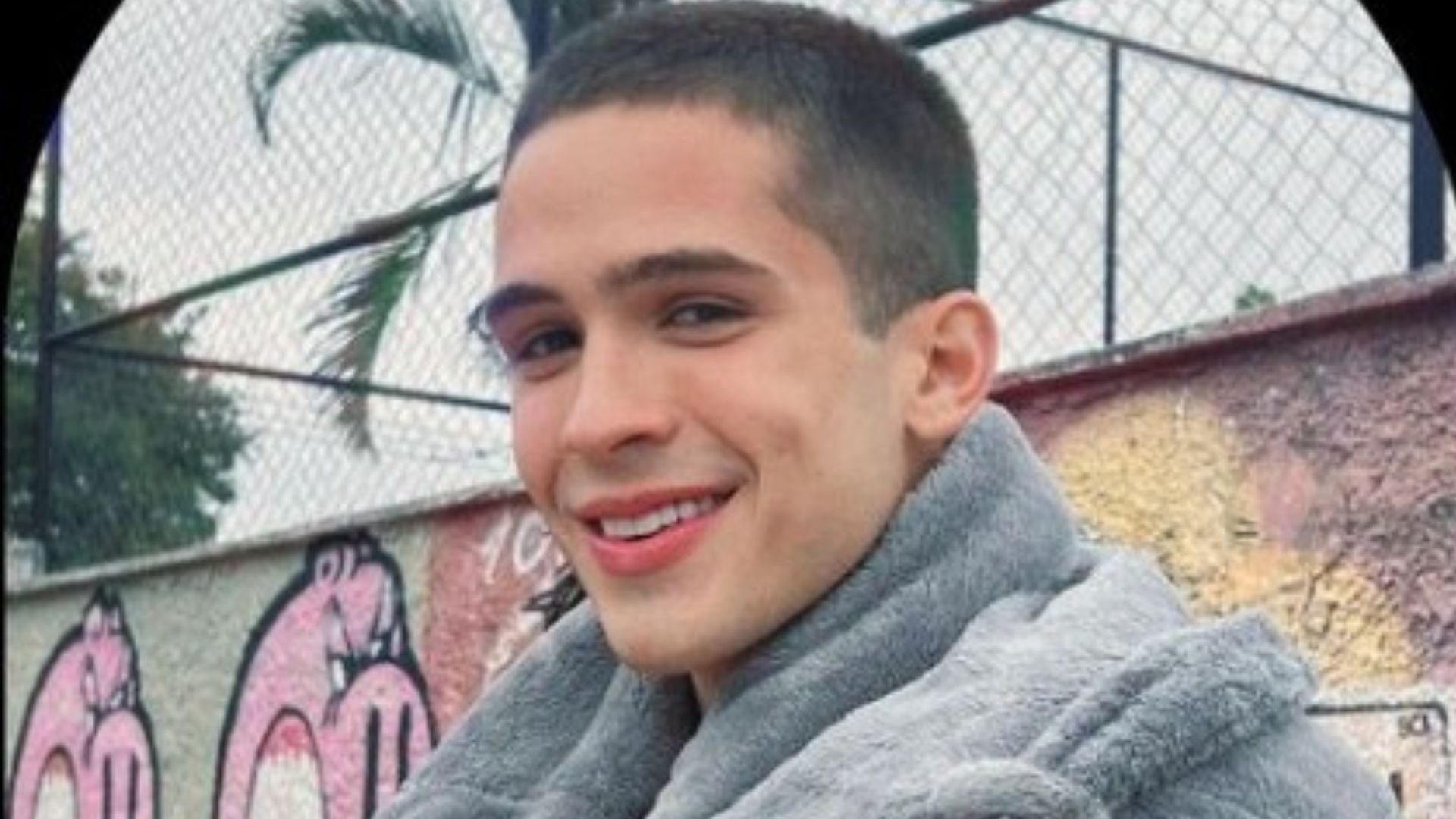 João Guilherme aparece em clique raro ao lado da mãe: “Tão lindos!”