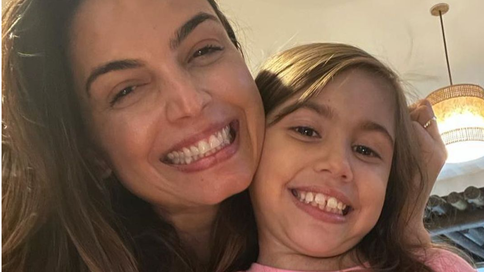 Emanuelle Araújo lamenta morte da sobrinha: ”Dor de rasgar o peito”