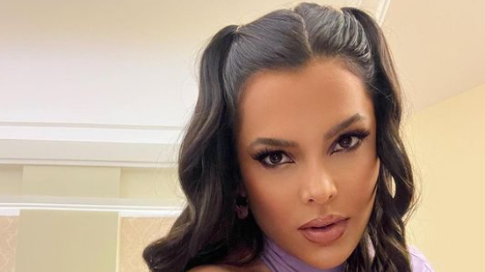 Emilly Araújo aparece com amiga que debocha de participantes do Big Brother 17 em vídeo polêmico