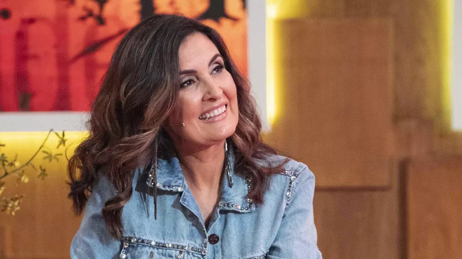 Fátima Bernardes responde críticas sobre apresentar The Voice: “vão ter que me aguentar”