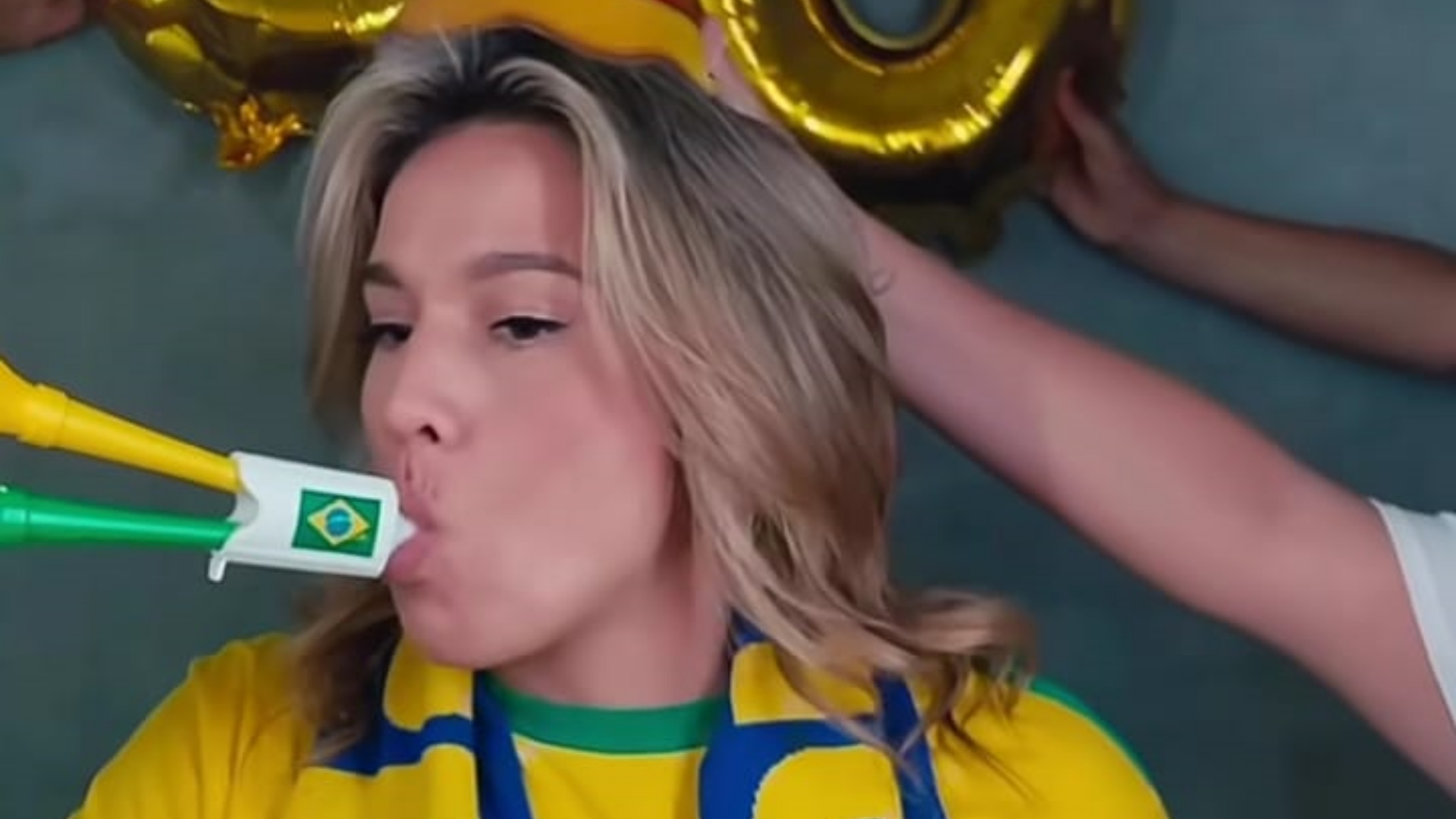 Fernanda Gentil comemora aniversário de 36 anos em clima de Copa do Mundo: “Gratidão”