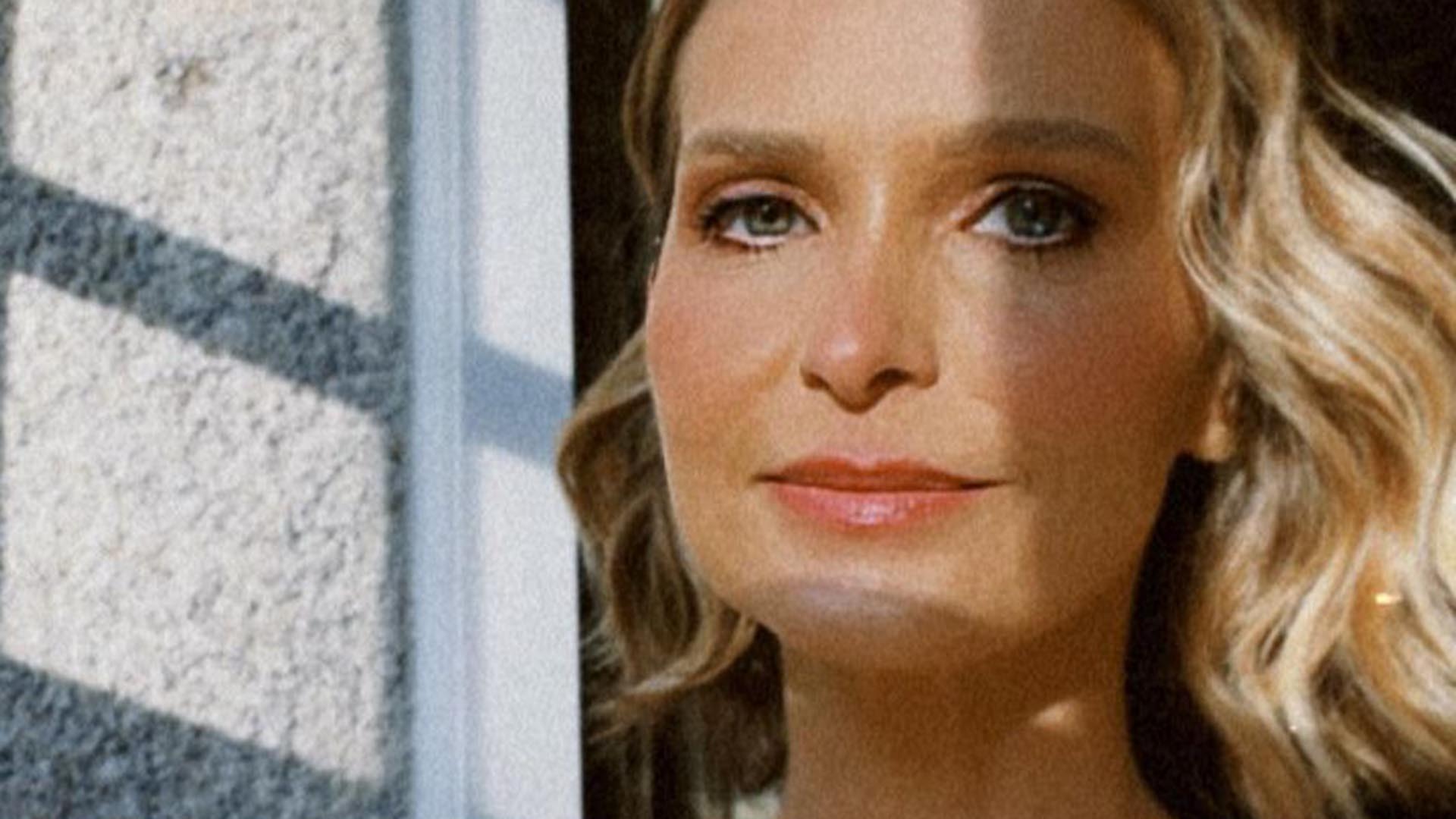 Fernanda Rodrigues revela o significado do seu buquê de noiva