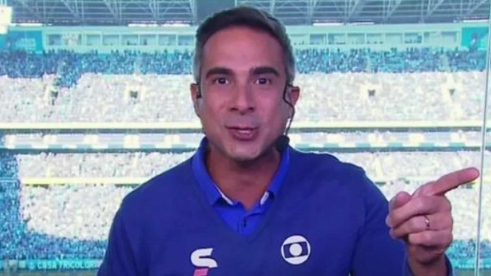 Narrador da Globo se assusta com palavrão pesado de jogador durante jogo da Copa do Mundo
