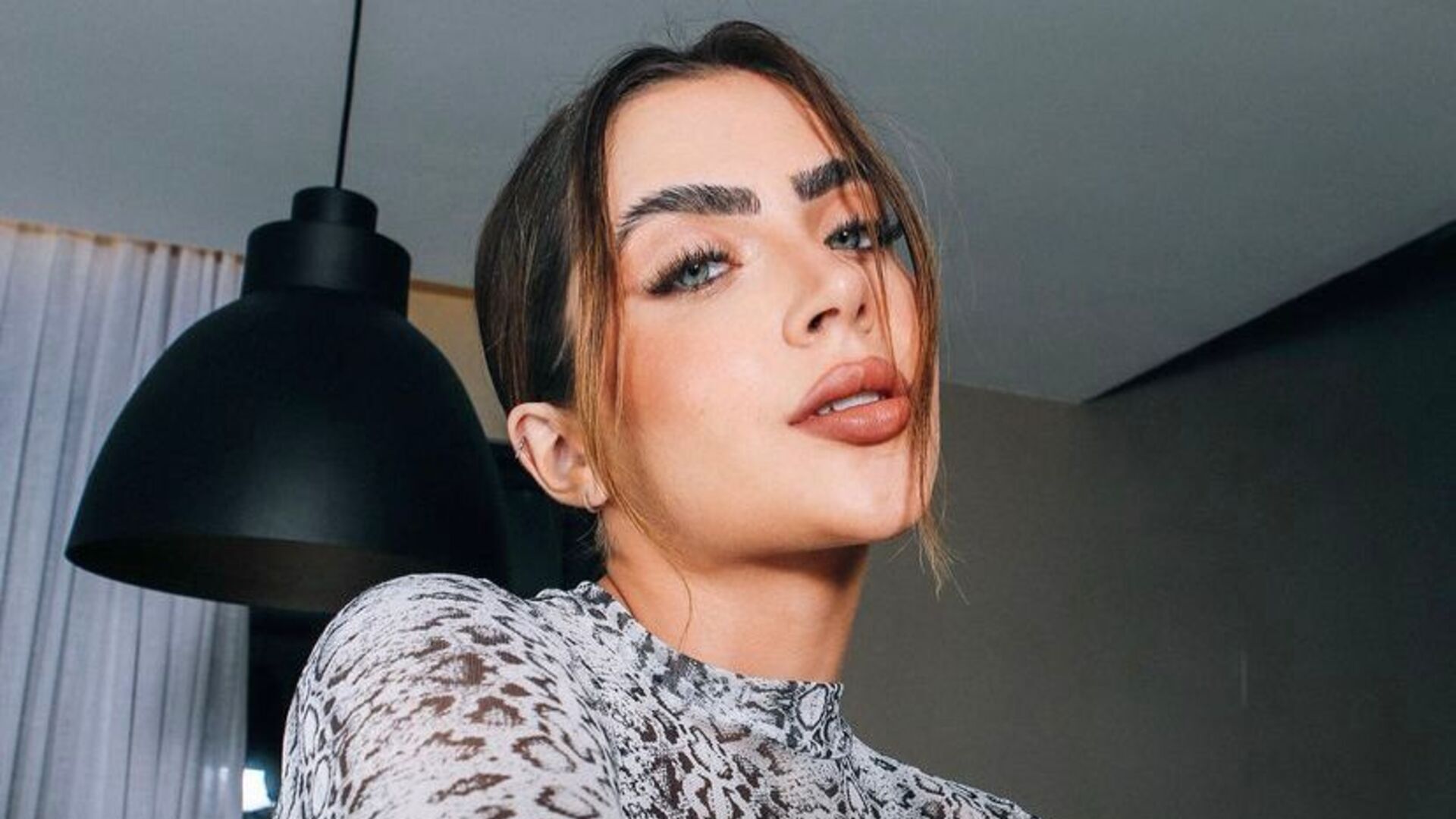 Jade Picon fala sobre críticas à sua atuação: “Estou aprendendo na frente de milhões de brasileiros”