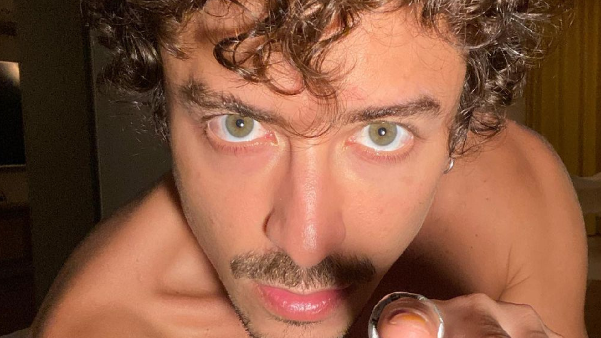 Jesuíta Barbosa diz que não lida bem com a fama após sucesso em Pantanal