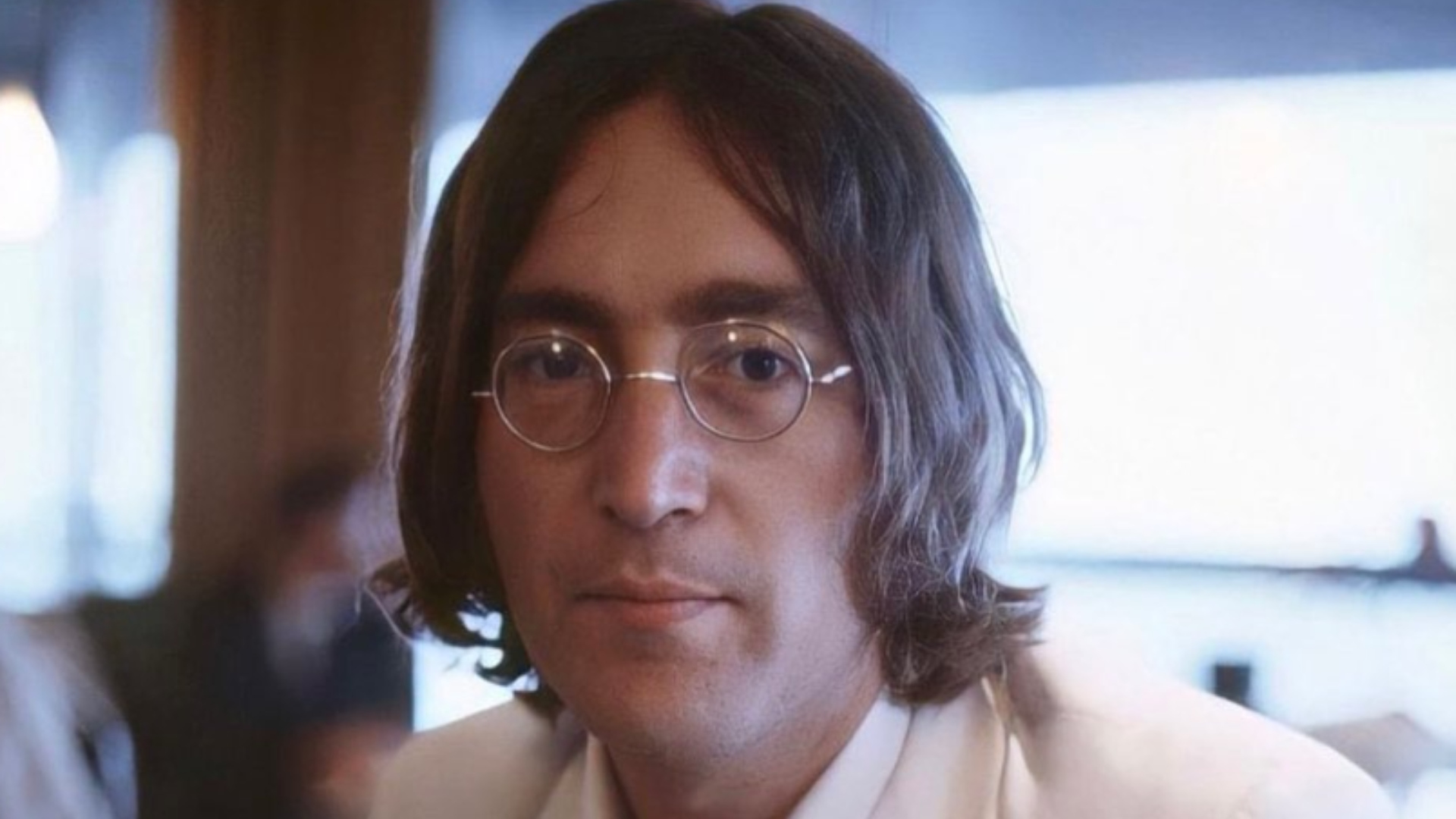 Mais de 40 anos depois, assassino de John Lennon revela motivo por trás do crime