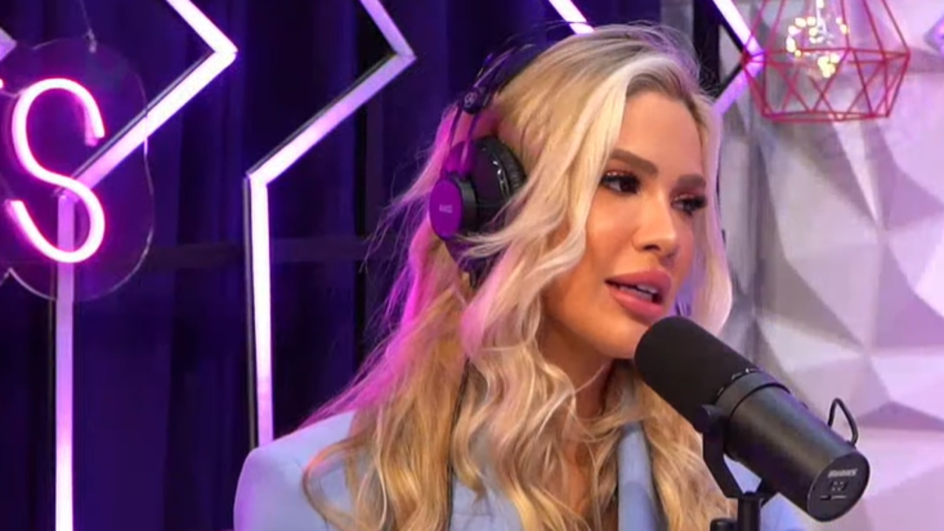 Karoline Lima revela crush em sertanejo e cobra: ‘Porque não chegou?’