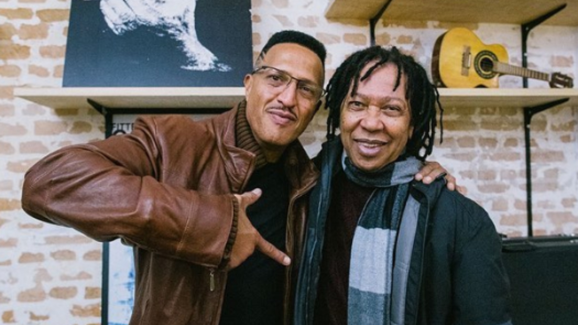 Djavan celebra encontro com Mano Brown para gravação de podcast