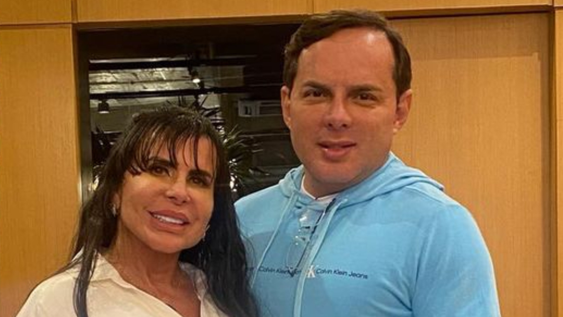 Marido de Gretchen mostra antes e depois ao lado da cantora: ”Buscando sempre o melhor”