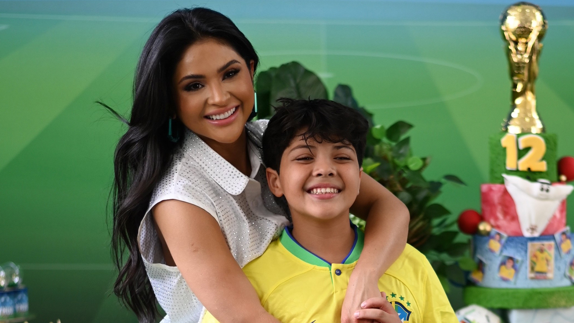 Filho de Mileide Mihaile ganha festa com tema da Copa do Mundo