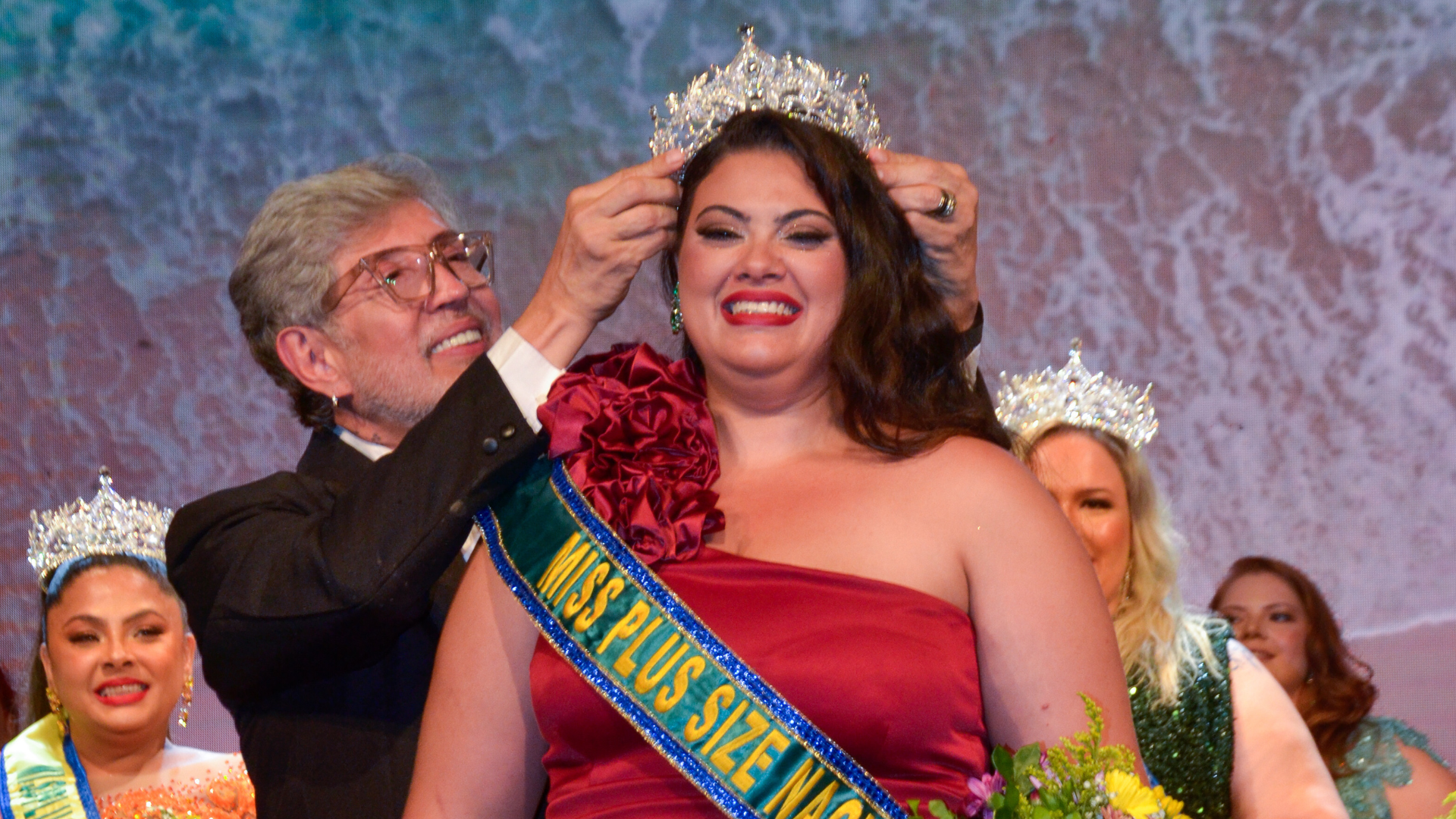 Jéssica Paes vence o concurso de Miss Plus Size 2022: “Eu precisei me desconstruir”
