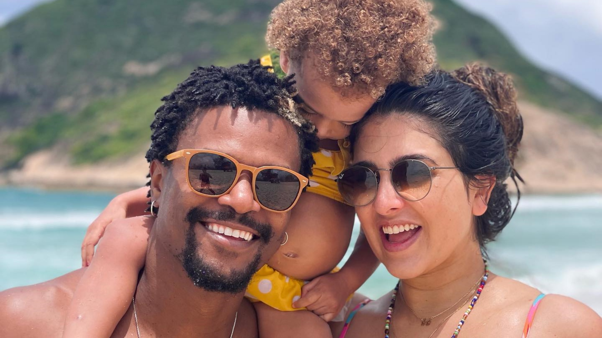 Yasmin Garcez, mulher de David Junior, exibe barrigão de grávida e revela nome da segunda filha