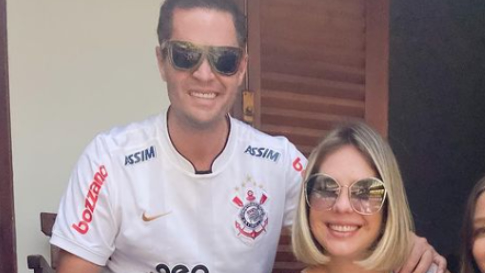 Pedro Leonardo e Thais Gebelein reatam relacionamento após três dias separados