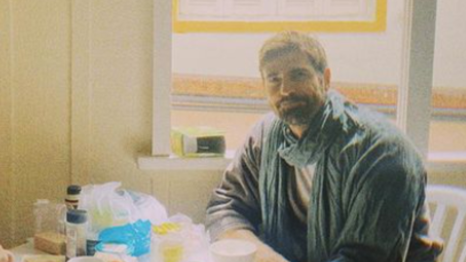 Reynaldo Gianecchini compartilha bastidores de filme ao lado de Grazi Massafera