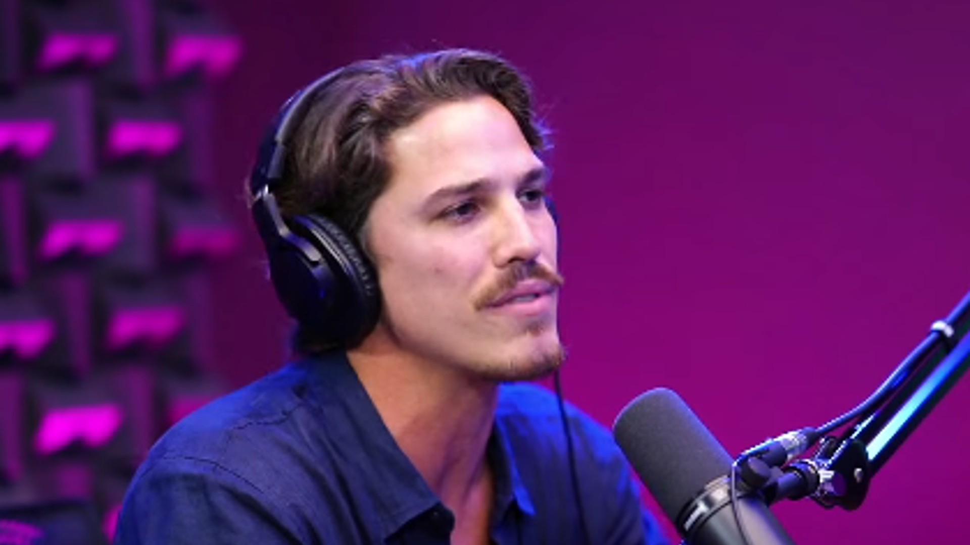 Rômulo Arantes fala sobre término com Cleo Pires: “sofri durante bom tempo”