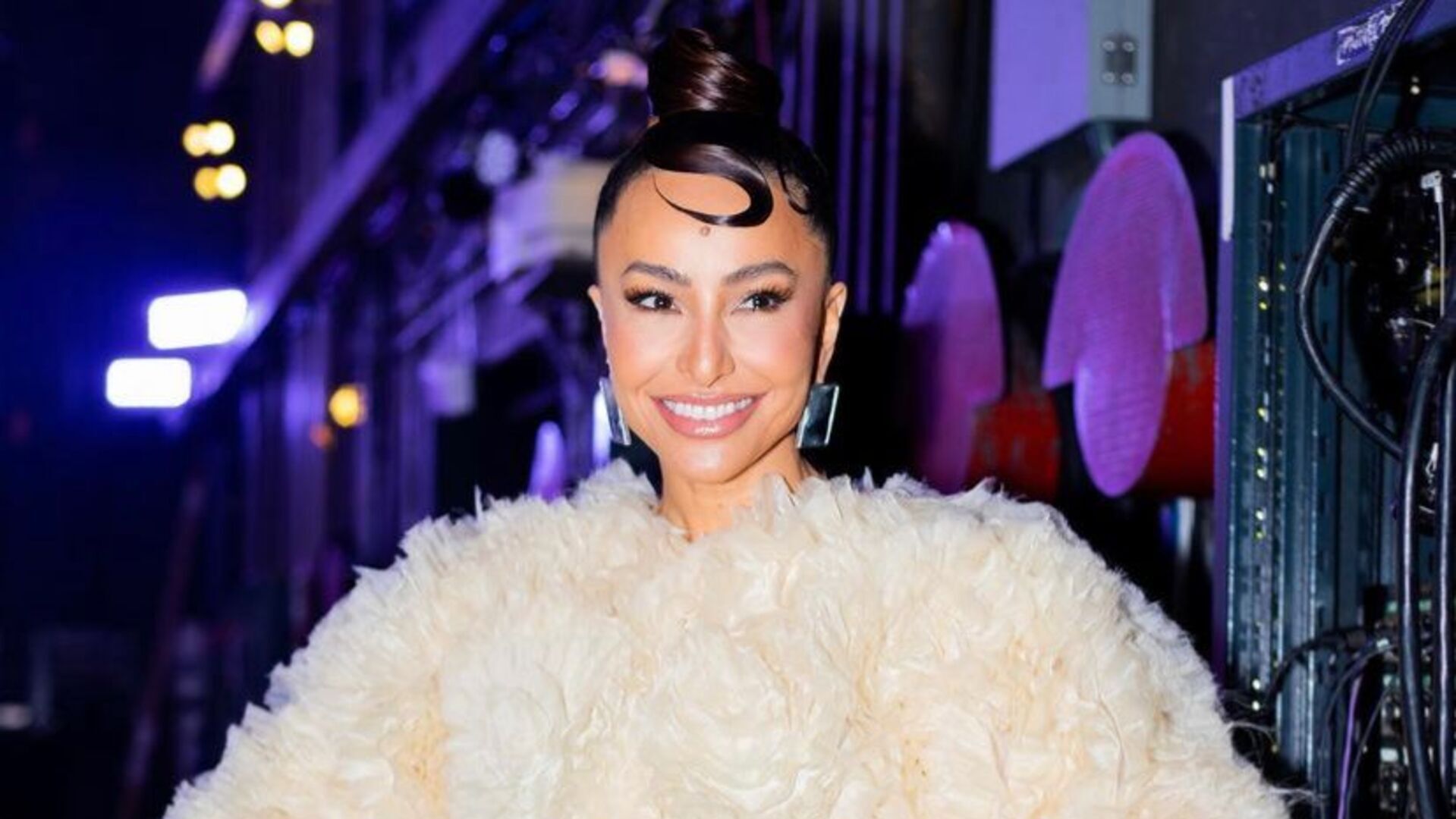Sabrina Sato é a nova jurada do reality-show musical The Masked Singer Brasil