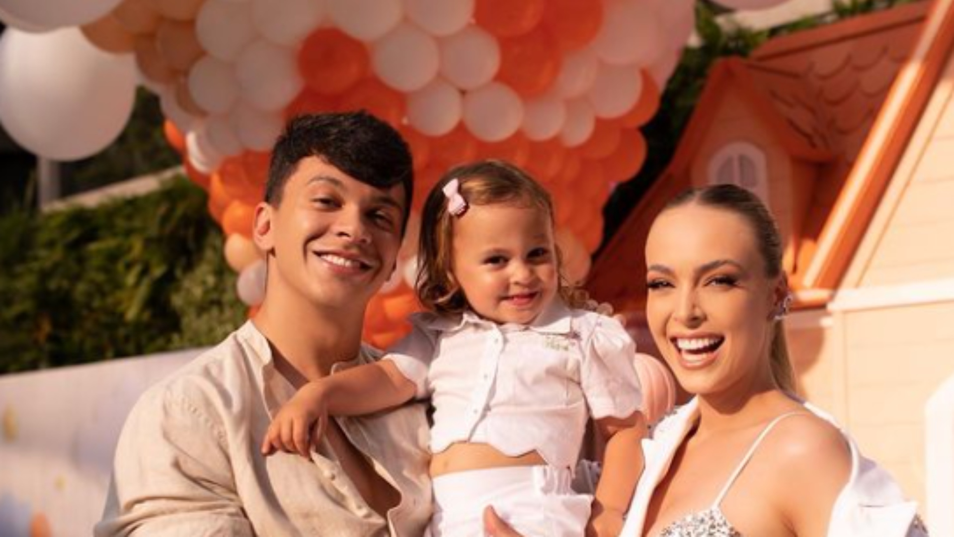 Tata Estaniecki Cocielo dá detalhes sobre chá revelação de segundo bebê com Júlio Cocielo
