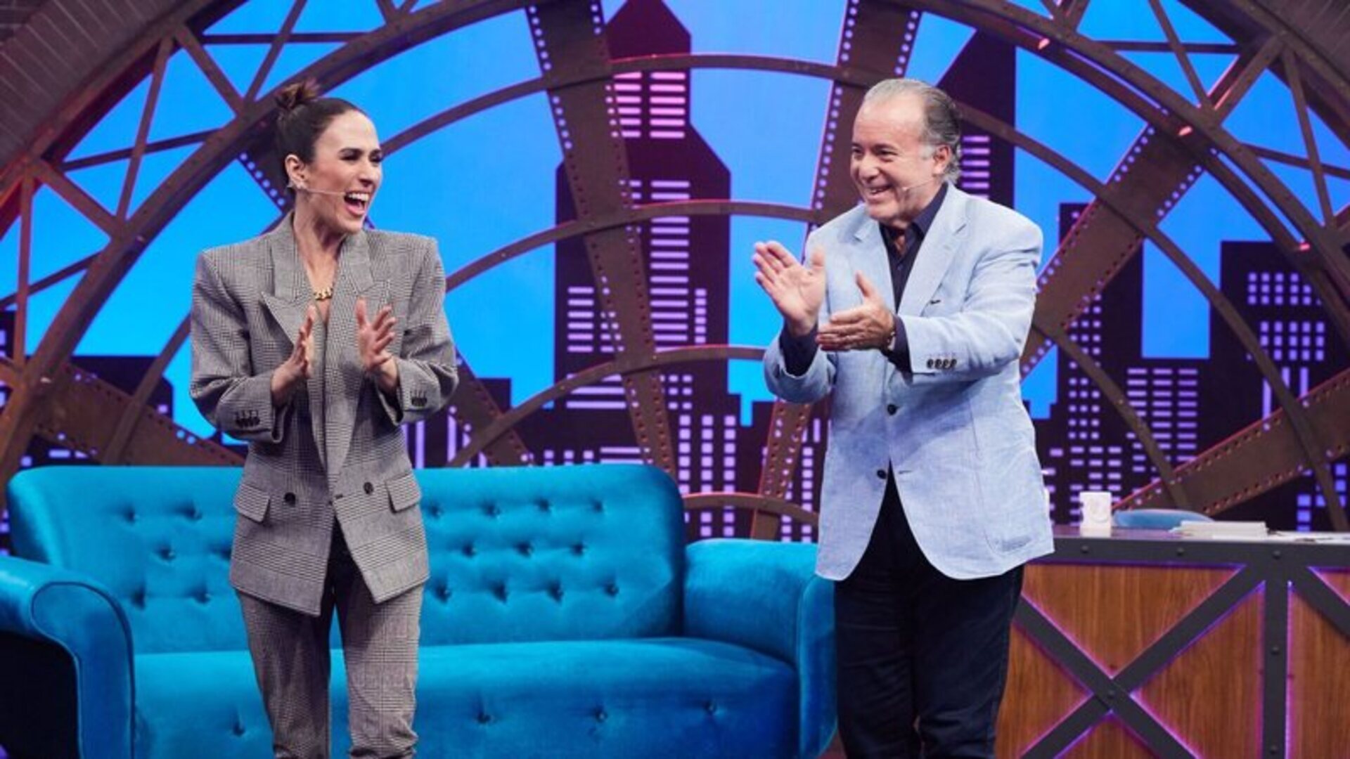 Casado há 53 anos, Tony Ramos expõe segredo do casamento no talk-show “Lady Night”