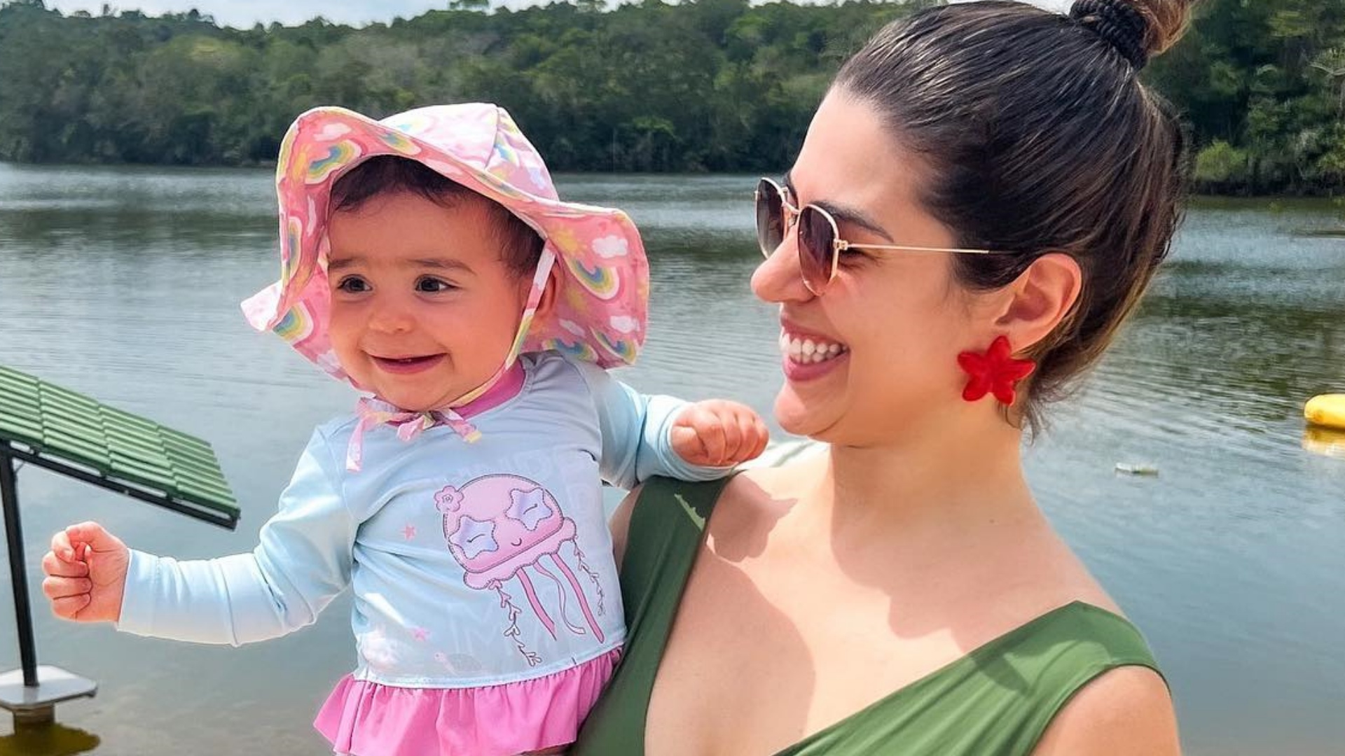 Vivian Amorim encanta ao mostrar passeio ao lado da filha, Malu: “Dia perfeito”