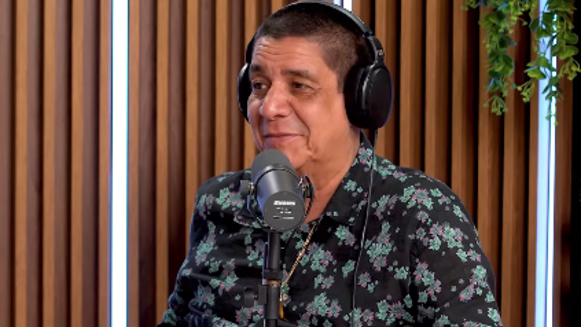 Zeca Pagodinho conta história de quando levou família de fãs para sua casa