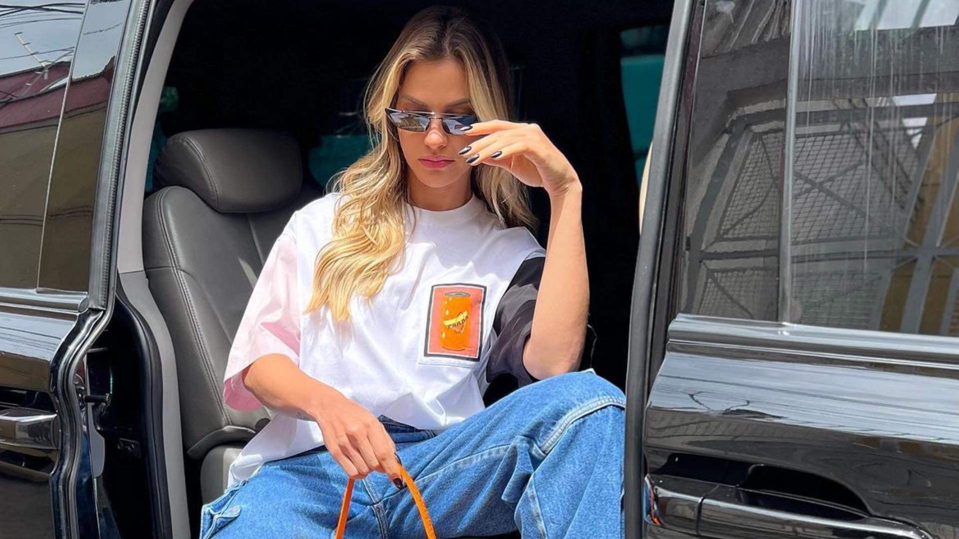 Andressa Suita elege look confortável para dia de trabalho em São Paulo: “Linda”