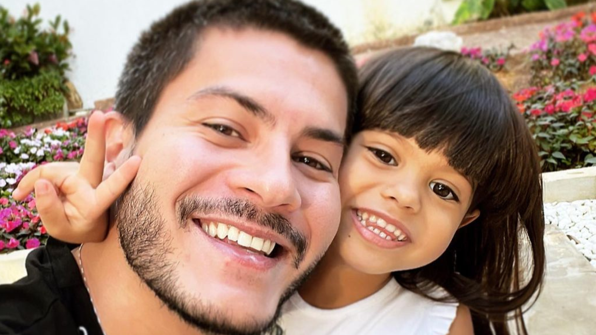 Arthur Aguiar comemora 4 anos da filha Sophia com surpresa de aniversário