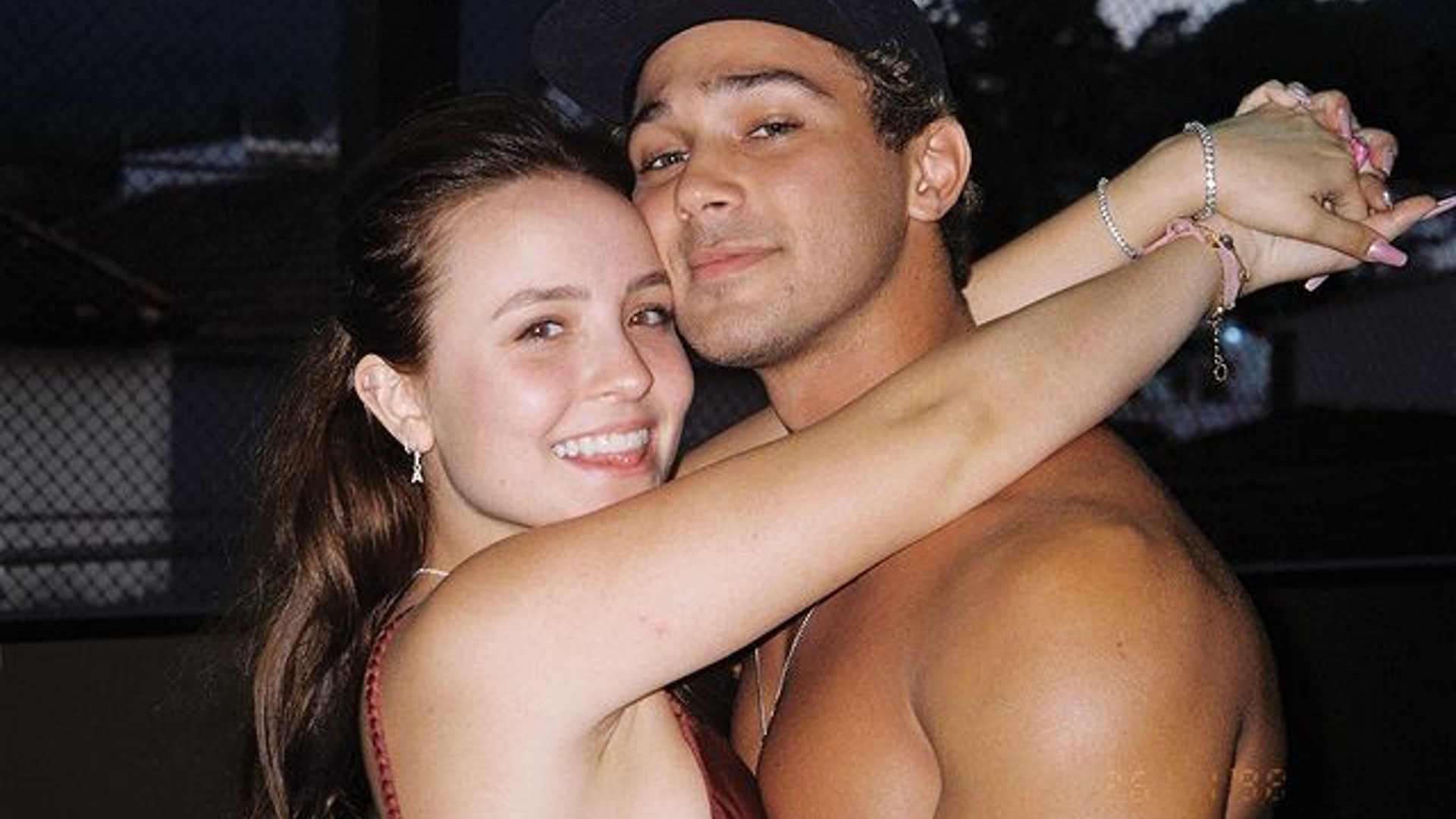 Atriz Larissa Manoela abre o jogo após boatos sobre casamento com André Frambach