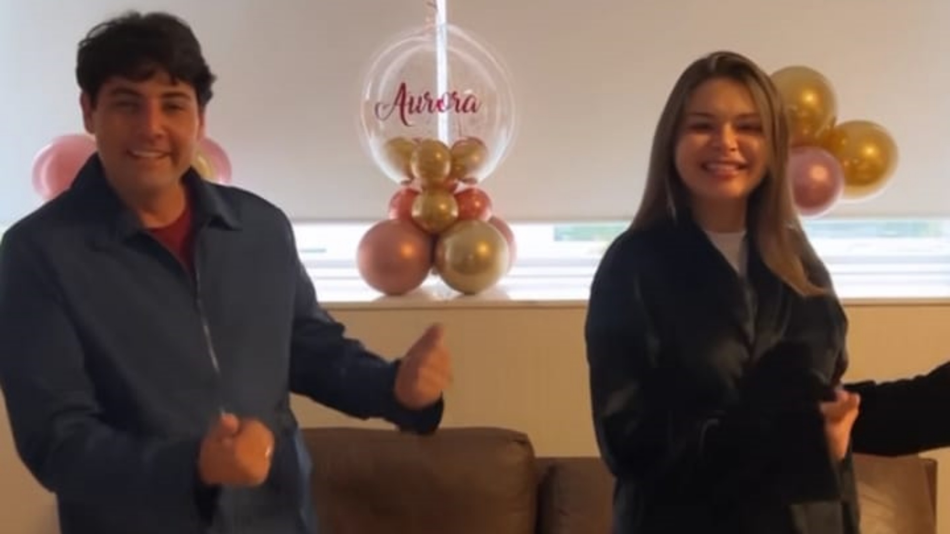 Bruno de Luca e Sthéfany Vidal dançam na maternidade: “Estamos te esperando”
