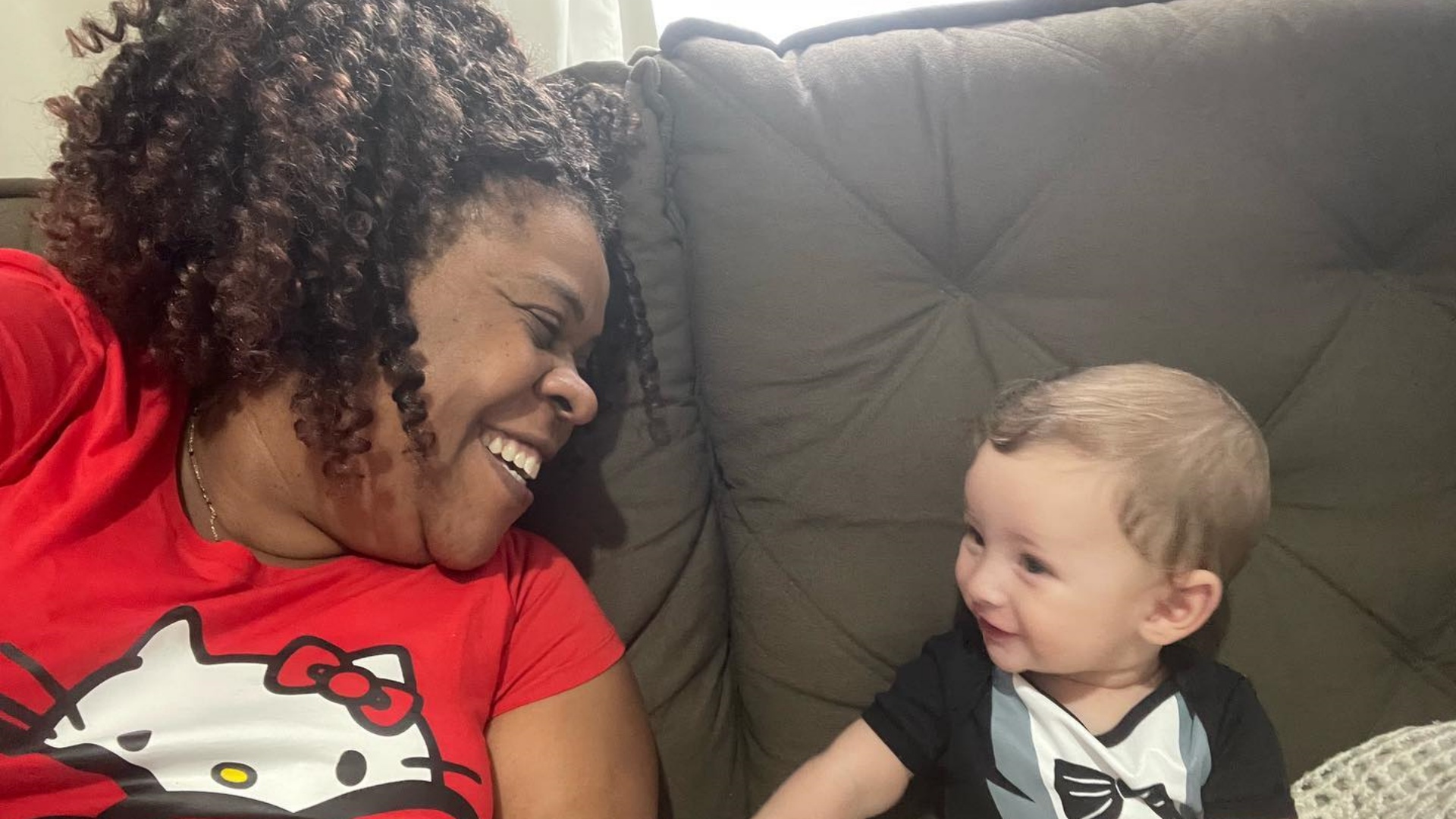 Cacau Protásio se derrete ao comemorar mesversário do neto: “Muito feliz com você na minha vida”