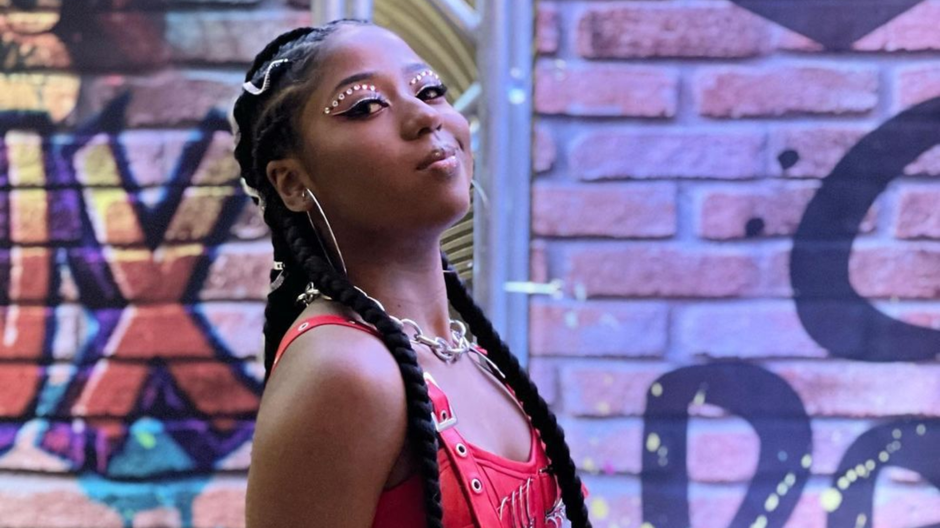 Carol Roberto celebra aniversário de 17 anos com festa temática
